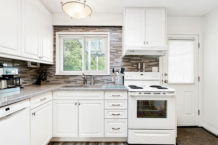 1350 Berkley Road North Vancouver, BC - 12