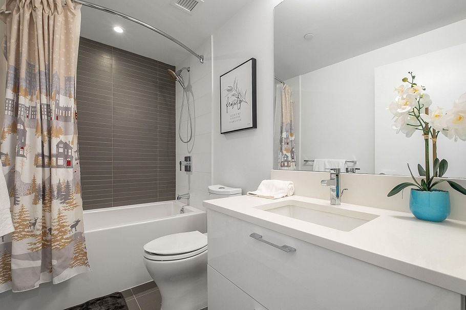 3518 Marine Way Vancouver, BC - 18