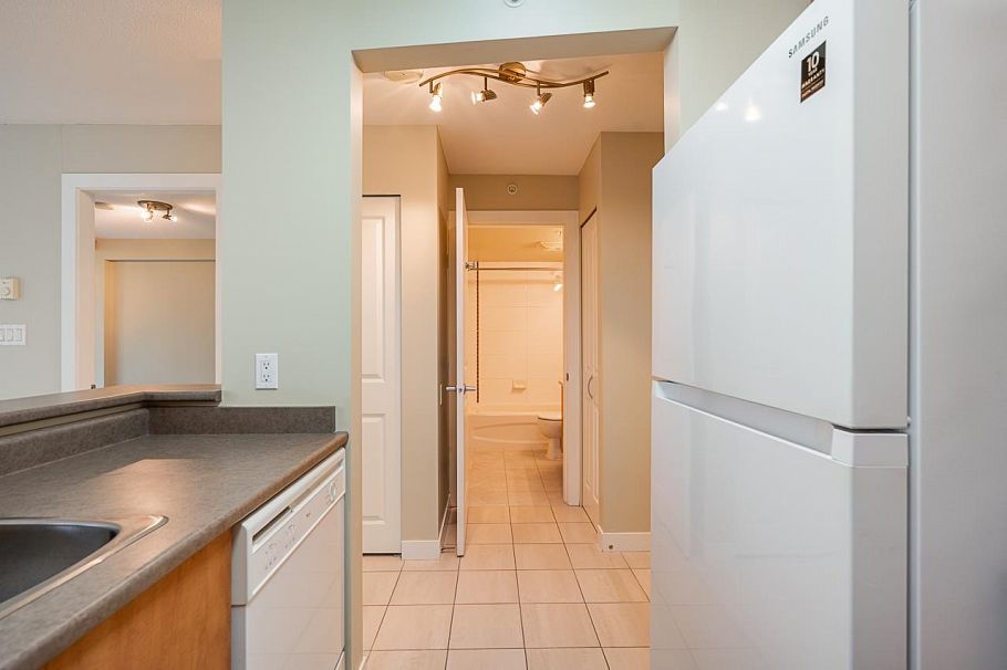 309 5380 Oben Street Vancouver, BC - 17