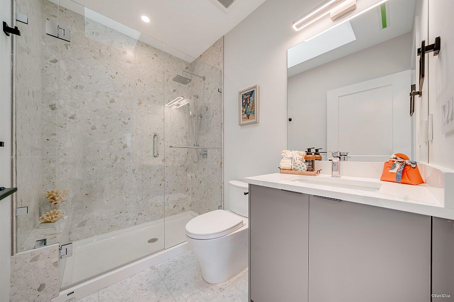 6709 Fleming Street Vancouver, BC - 23