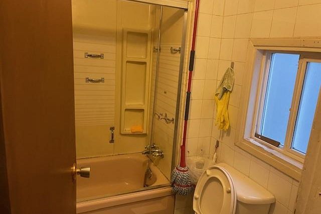 3034 Glen Drive Vancouver, BC - 8