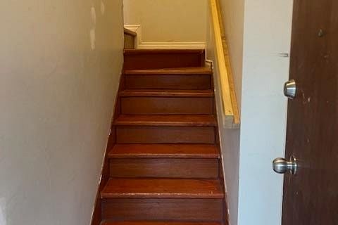 3034 Glen Drive Vancouver, BC - 10