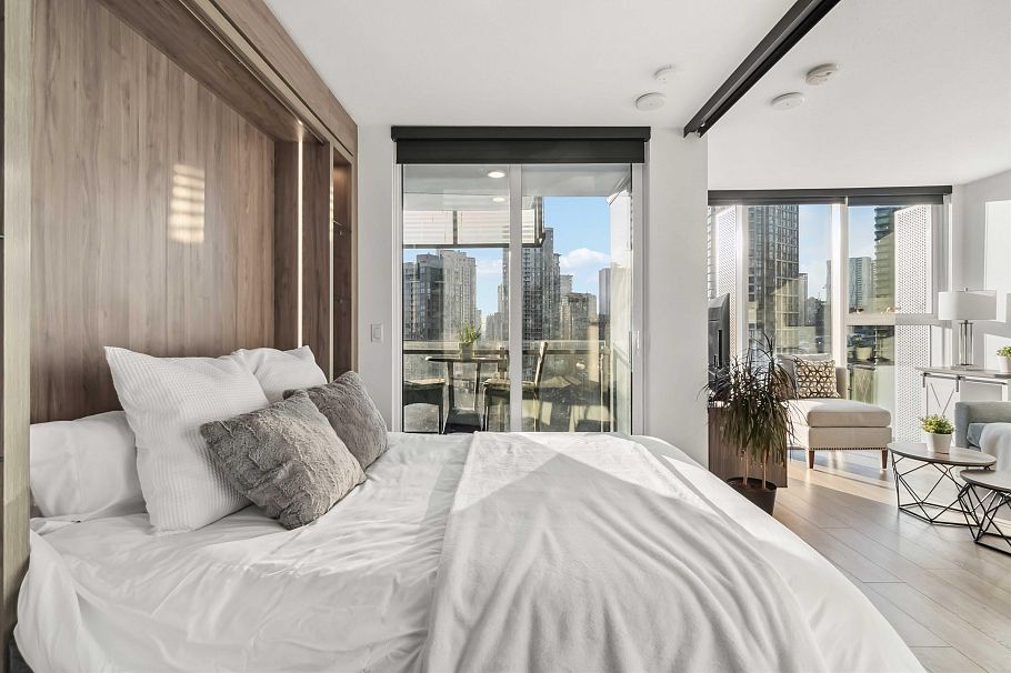 1387 87 Nelson Street Vancouver, BC - 12