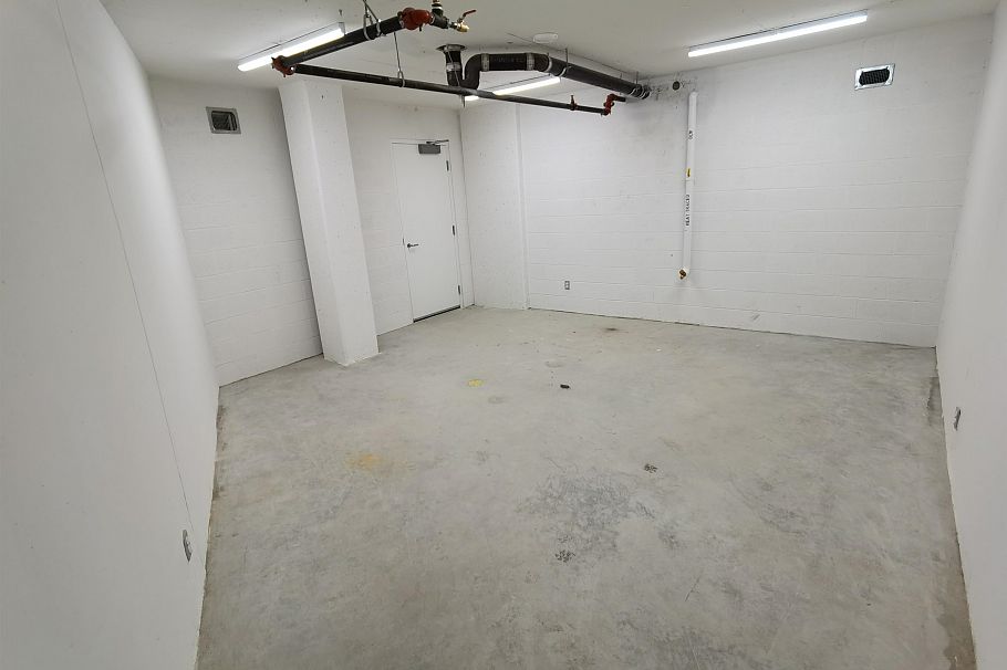 P505 1480 Howe Street Vancouver, BC - 5