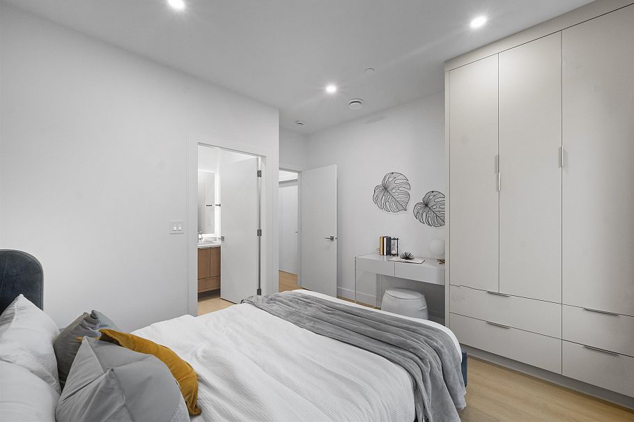 1 2386 E 45th Avenue Vancouver, BC - 17