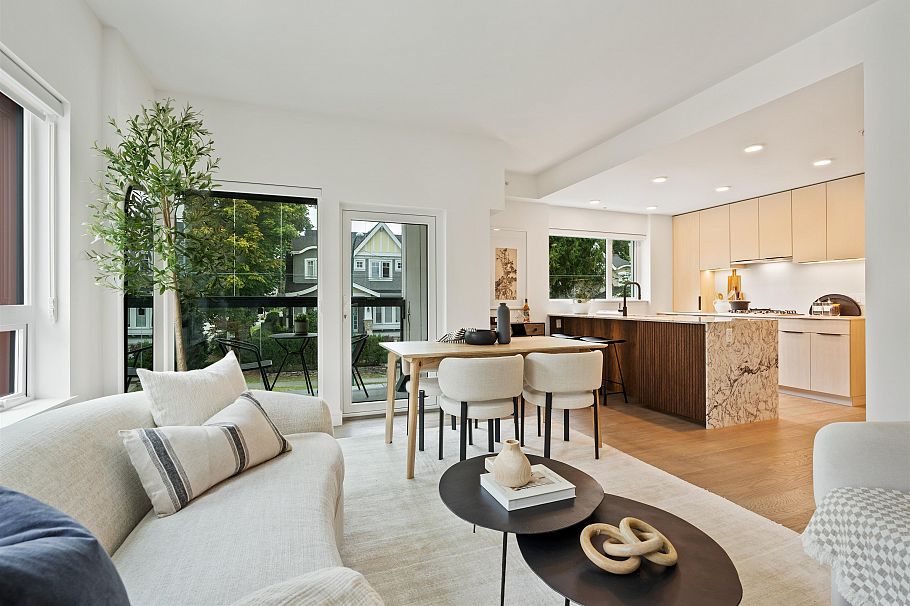 201 3590 W 39th Avenue Vancouver, BC - 9