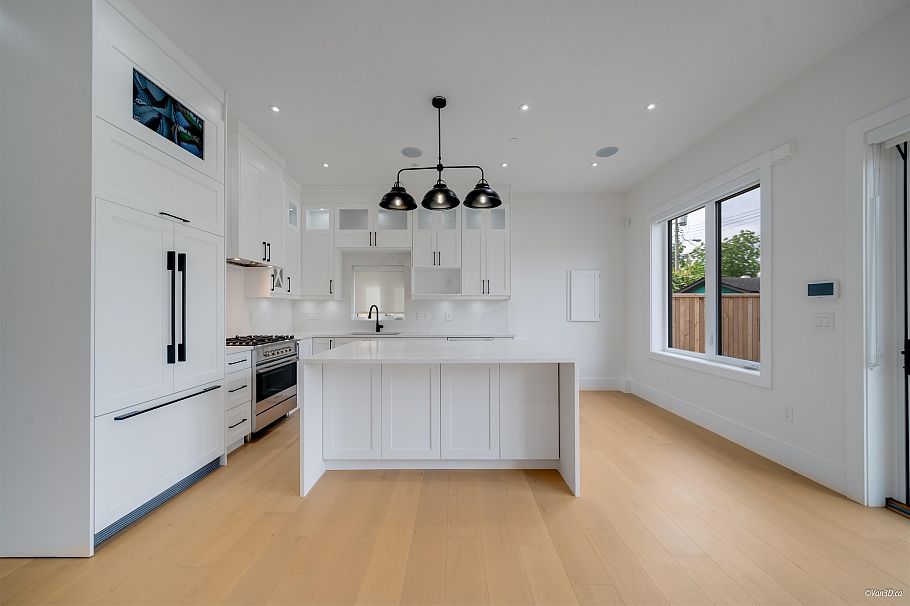 2 4463 Walden Street Vancouver, BC - 7