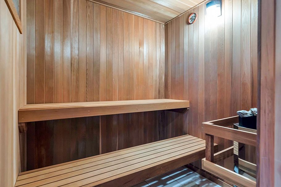 5062 Granville Street Vancouver, BC - 35