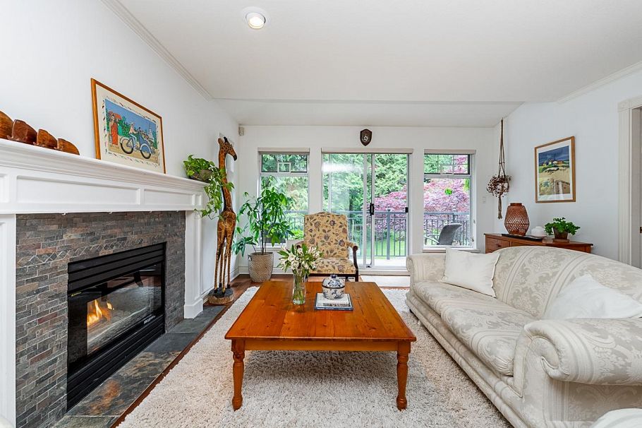 1174 Strathaven Drive North Vancouver, BC - 9