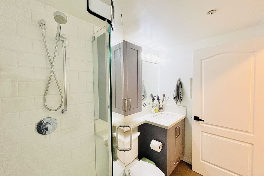 2 3238 Quebec Street Vancouver, BC - 10