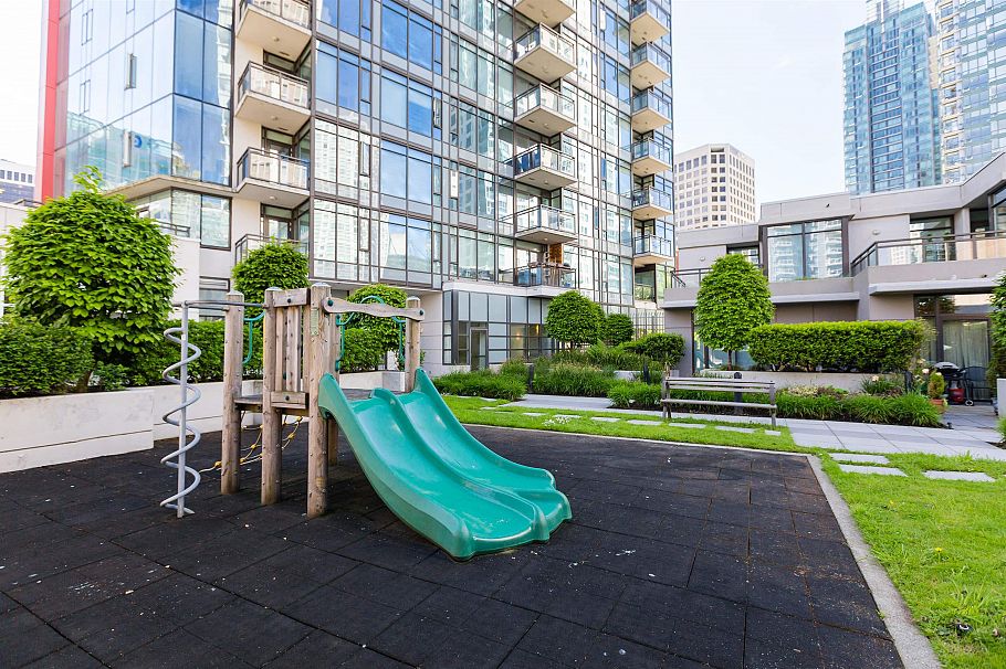 1905 1211 Melville Street Vancouver, BC - 36