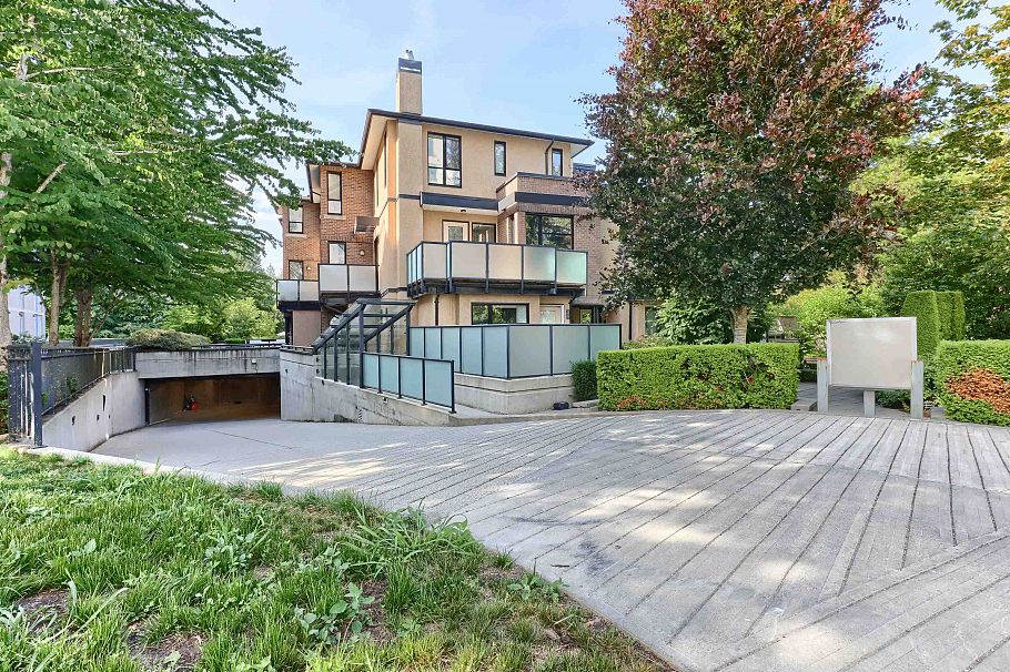 31 1863 Wesbrook Mall Vancouver, BC - 1