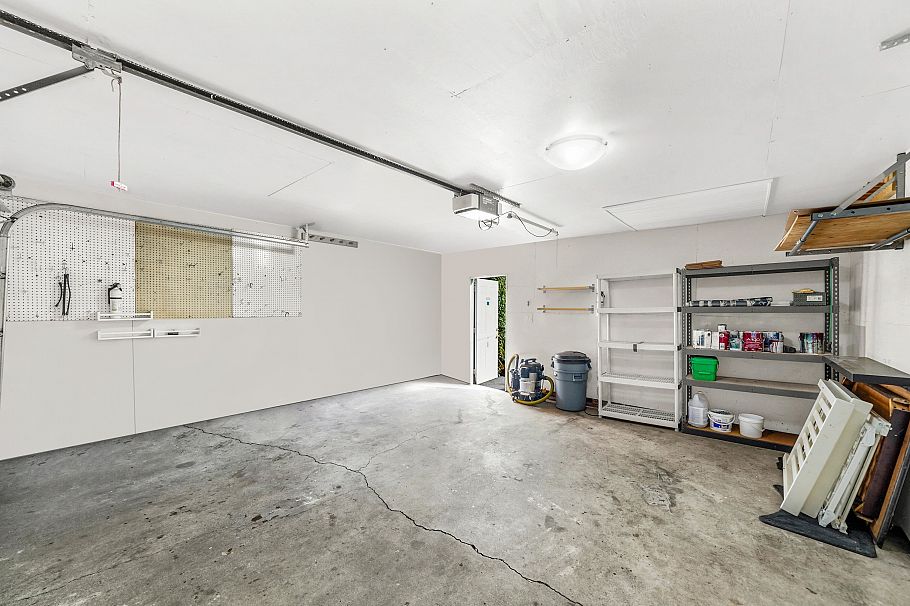 1412 Hope Road North Vancouver, BC - 31