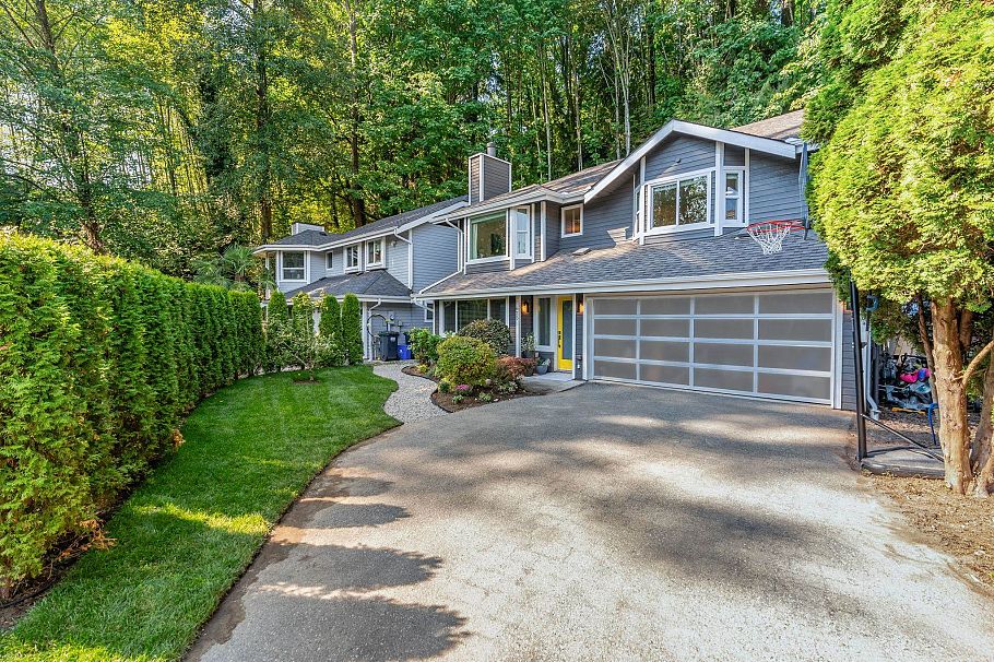 625 Seymour Court North Vancouver, BC - 40