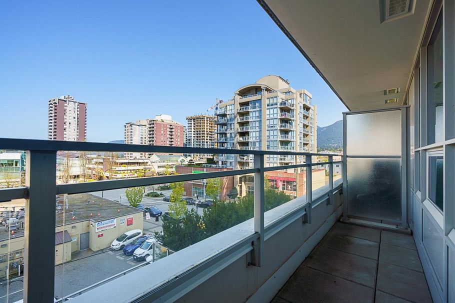 306 125 E 14th Street Vancouver, BC - 13