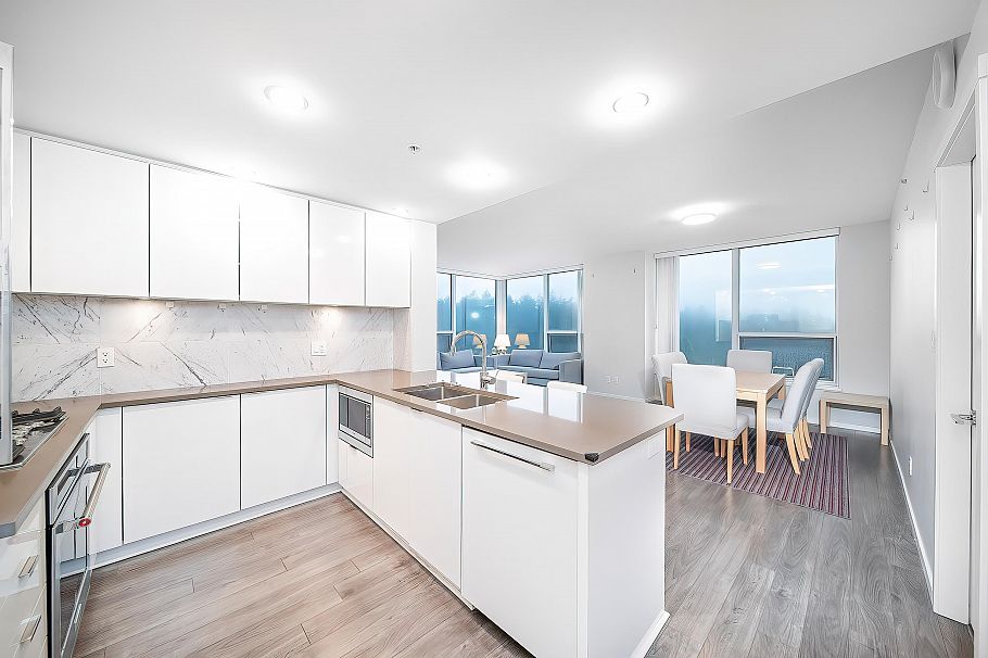 1206 5883 Barker Avenue Burnaby, BC - 3