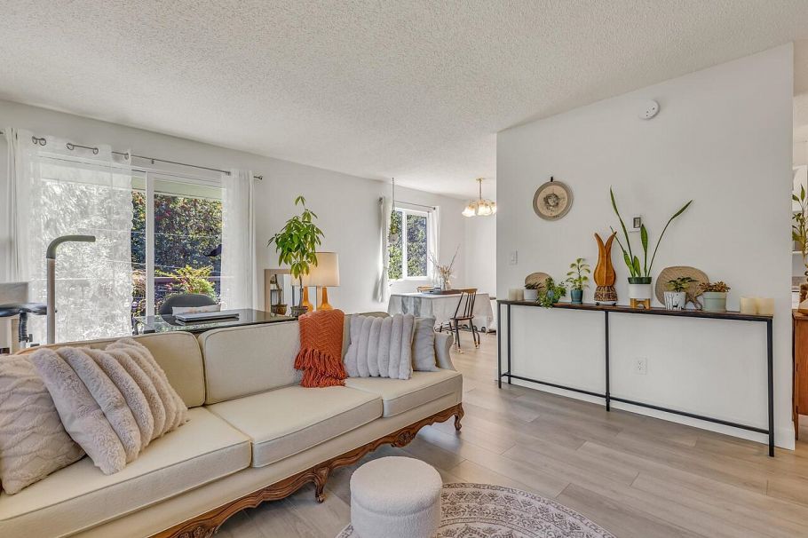 406 334 E 5th Avenue Vancouver, BC - 1