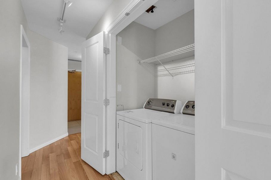 1905 1211 Melville Street Vancouver, BC - 23