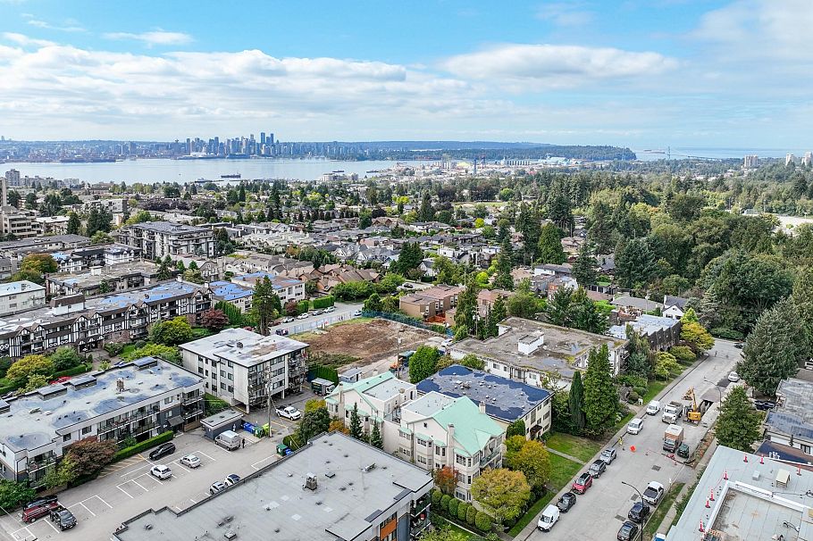 303 131 W 20th Street North Vancouver, BC - 39