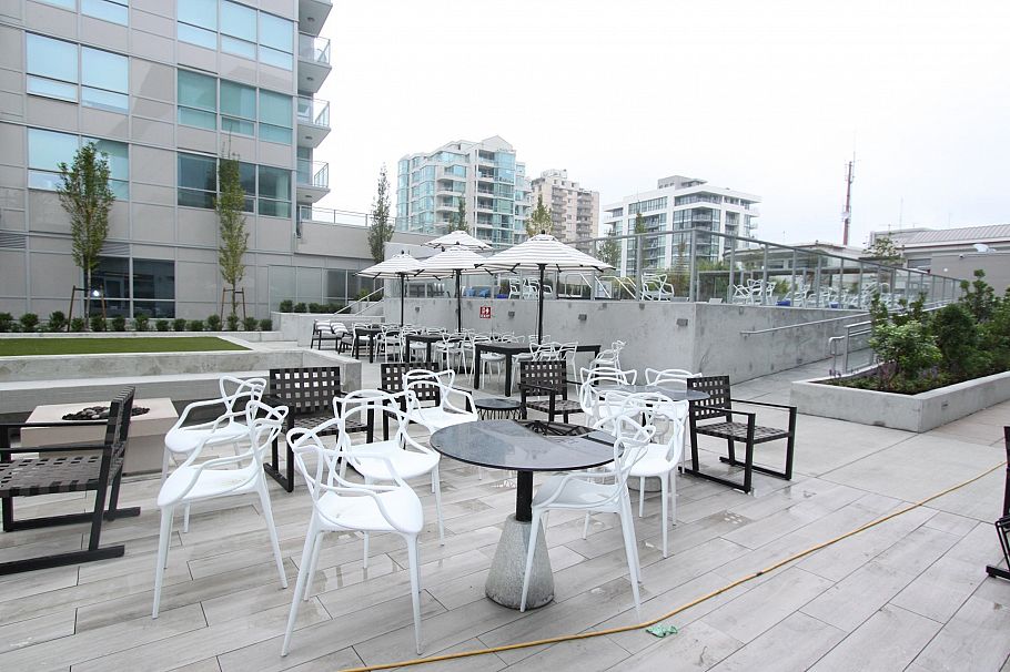 1609 125 E 14th Street North Vancouver, BC - 17