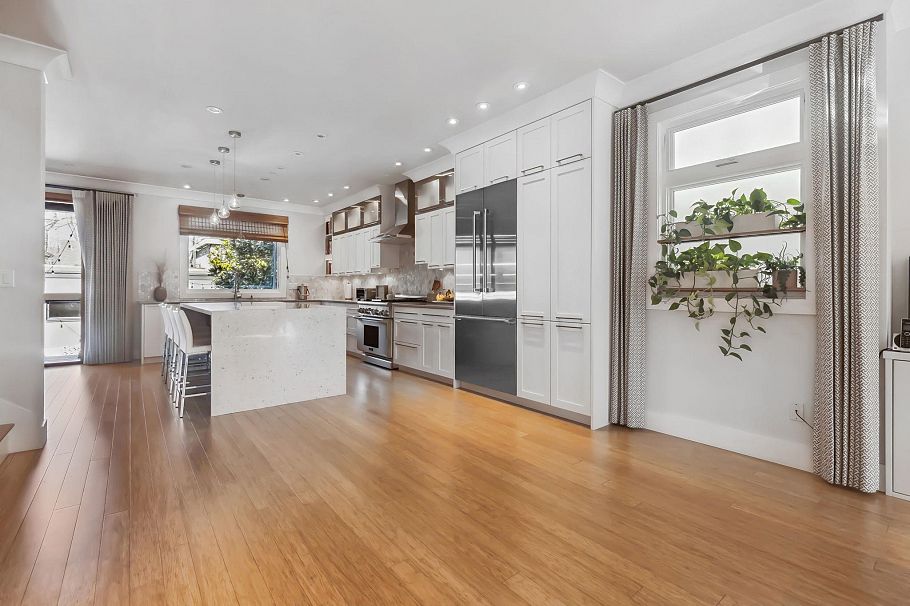 3963 W 20th Avenue Vancouver, BC - 14