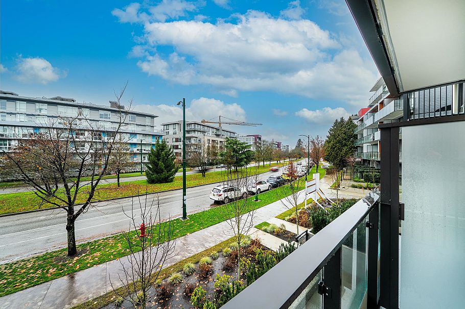 213 5212 Cambie Street Vancouver, BC - 17