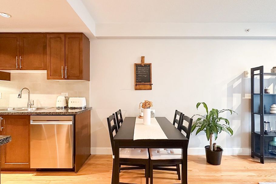 411 3811 Hastings Street Burnaby, BC - 8