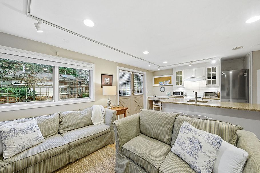 Garden Suite 2233 ALDEN LANE, North Vancouver BC V7P 2J7 North Vancouver, BC - 5