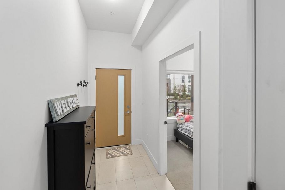 3 752 E 3rd Street North Vancouver, BC - 33