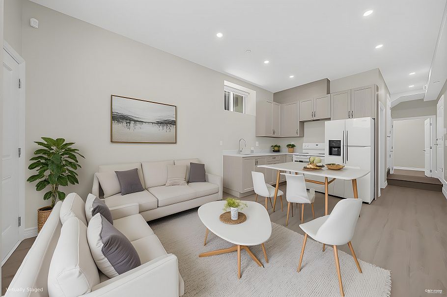 2936 E 2nd Avenue Vancouver, BC - 21