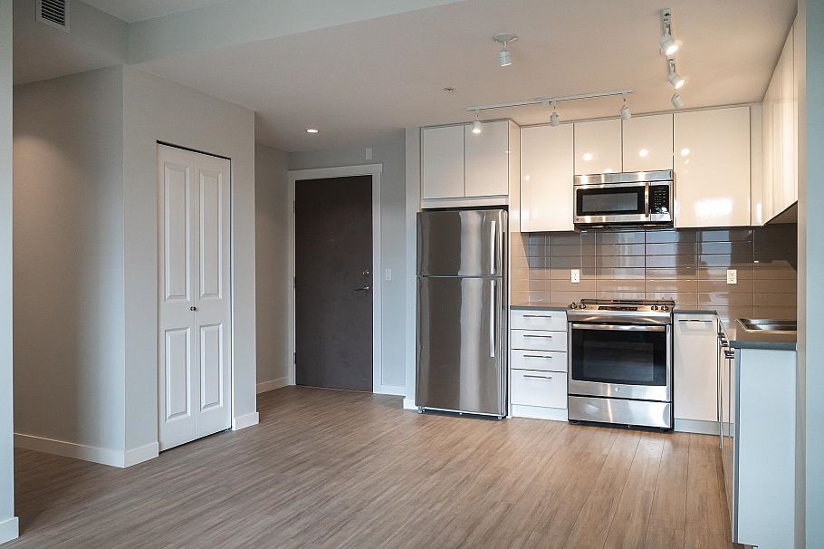 403 Apartment-2670 LIBRARY LANE, North Vancouver BC V7J 0B7 North Vancouver, BC - 13