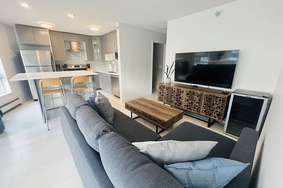 1202 188 Keefer Place Vancouver, BC - 2