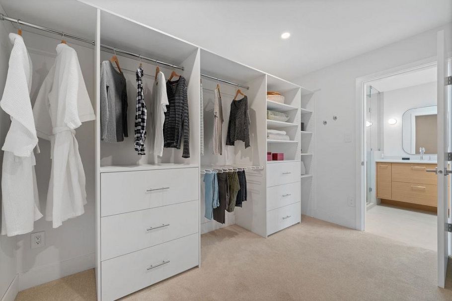 466 E 37th Avenue Vancouver, BC - 25