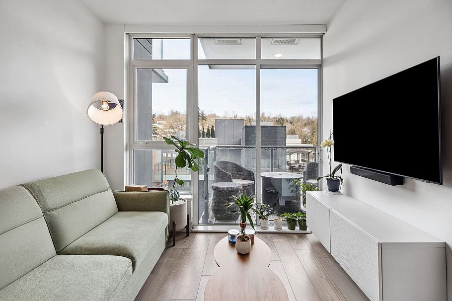 702 3581 E Kent Ave North Vancouver, BC - 2