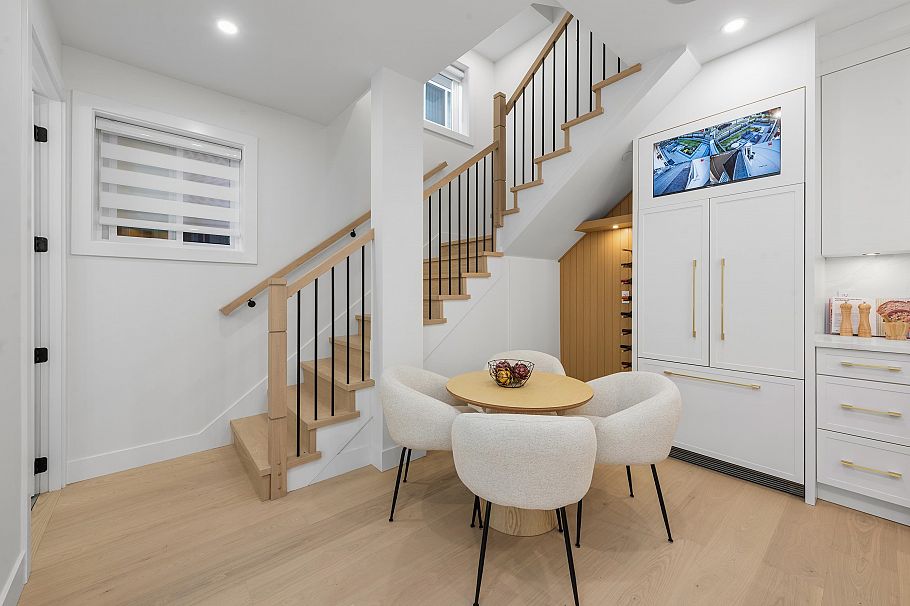 1 4855 Dumfries Street Vancouver, BC - 8