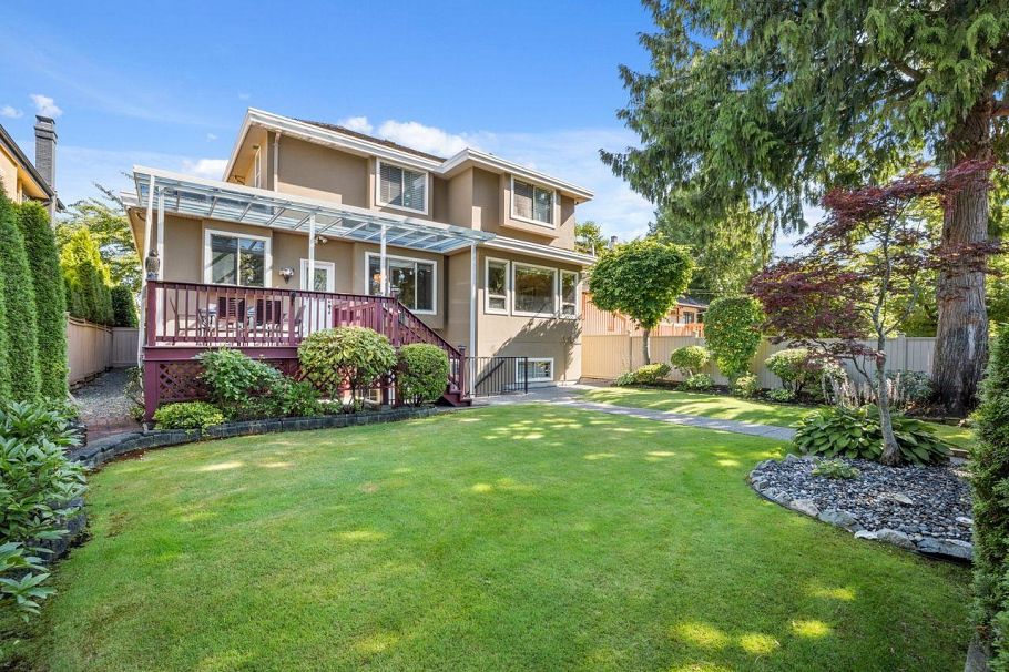 1556 W 62nd Avenue Vancouver, BC - 37