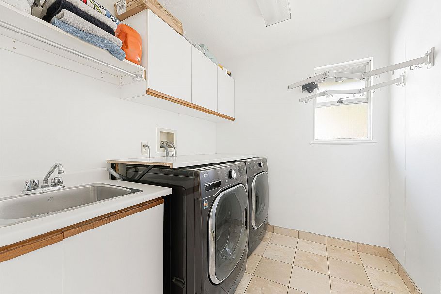 3968 Frames Place North Vancouver, BC - 21