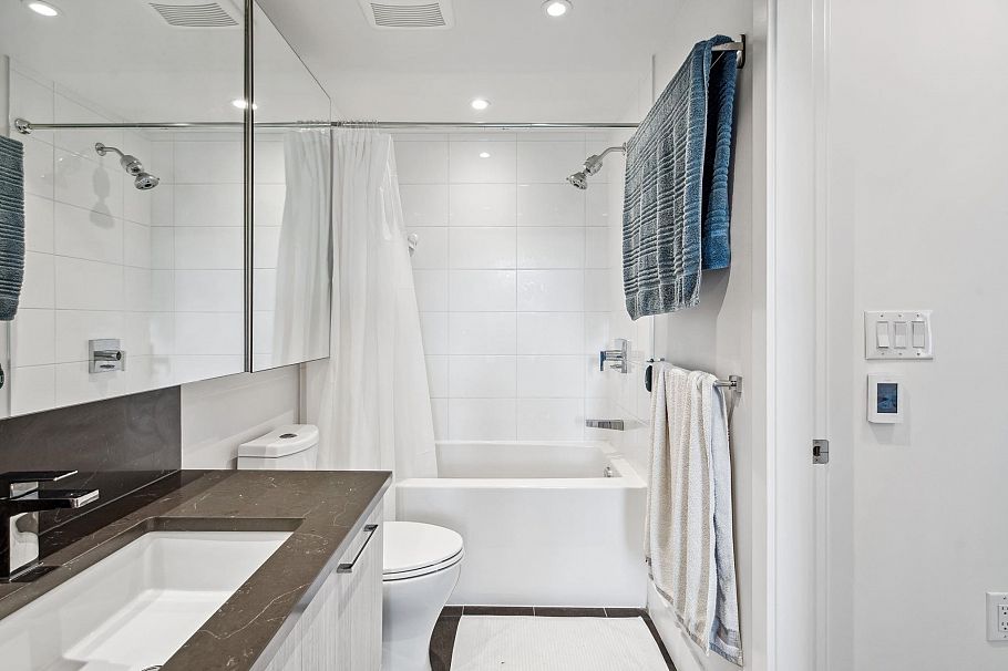 702 3581 E Kent Ave North Vancouver, BC - 14