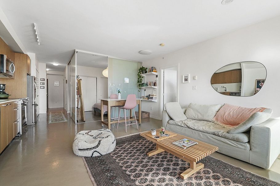 715 221 Union Street Vancouver, BC - 5