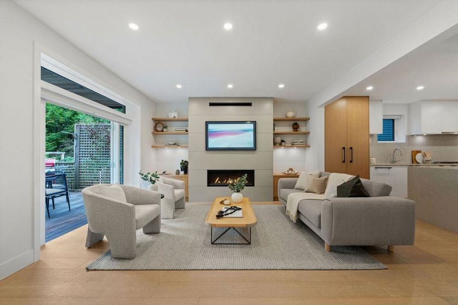 466 E 37th Avenue Vancouver, BC - 11