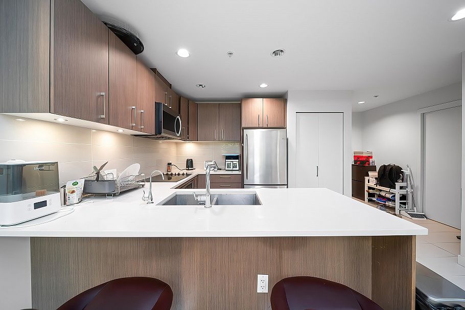 101 5981 Gray Avenue Vancouver, BC - 6