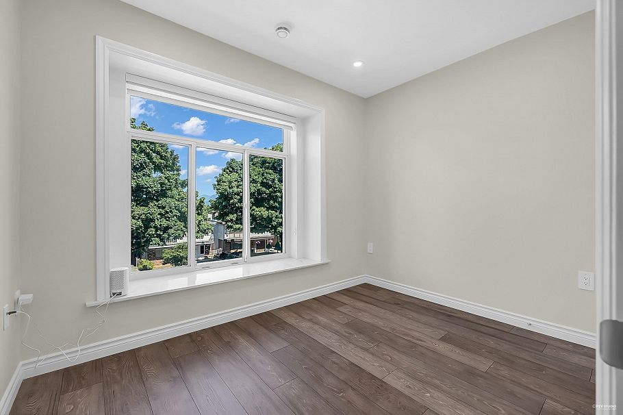 2936 E 2nd Avenue Vancouver, BC - 19