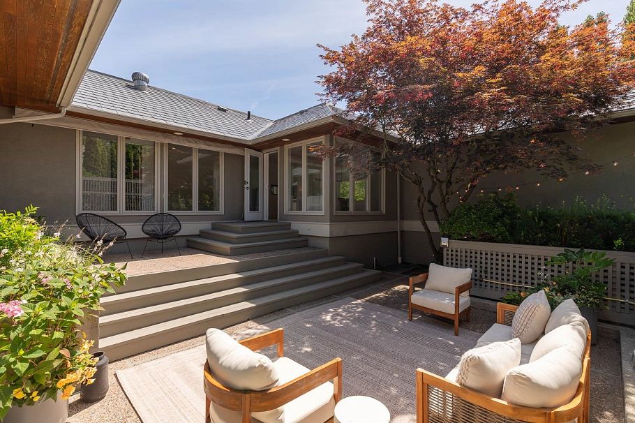 3179 W 49th Avenue Vancouver, BC - 37