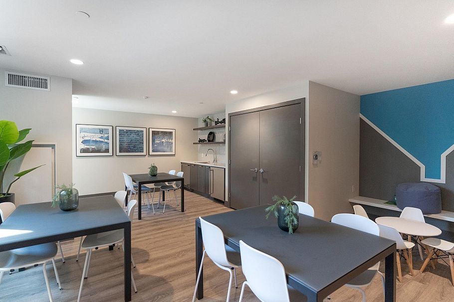 702 3581 E Kent Ave North Vancouver, BC - 30