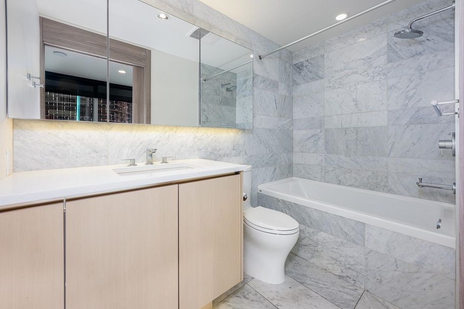 308 89 Nelson Street Vancouver, BC - 12