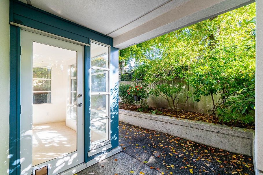 106 2575 W 4th Avenue Vancouver, BC - 22