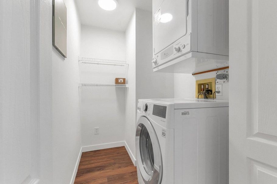 307 3061 E Kent Avenue North Vancouver, BC - 32