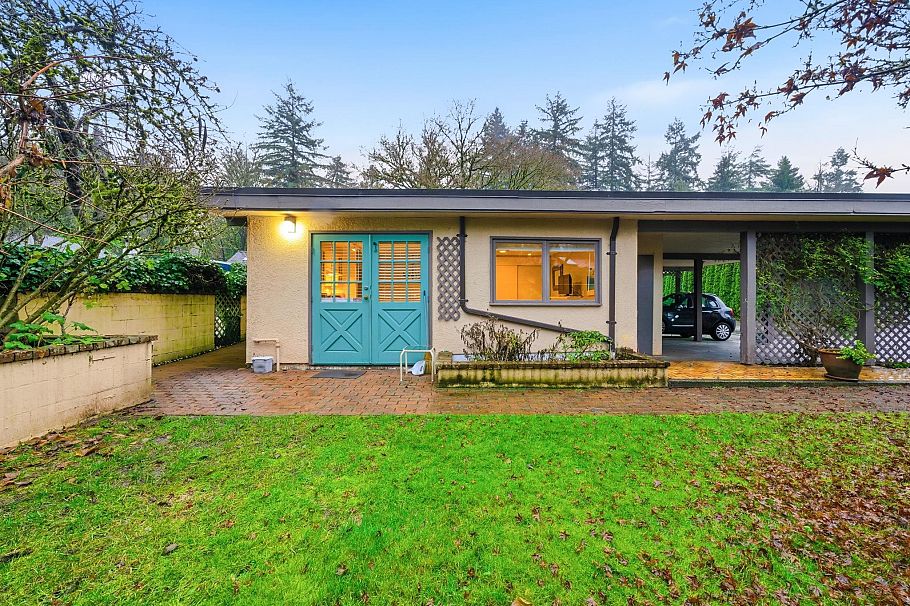 Garden Suite 2233 ALDEN LANE, North Vancouver BC V7P 2J7 North Vancouver, BC - 18