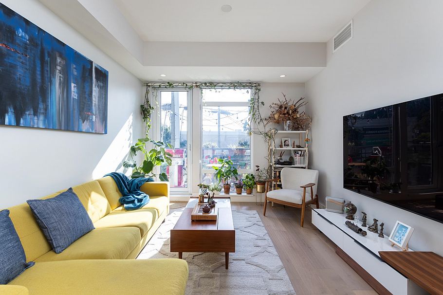 205 1591 Bowser Avenue North Vancouver, BC - 15