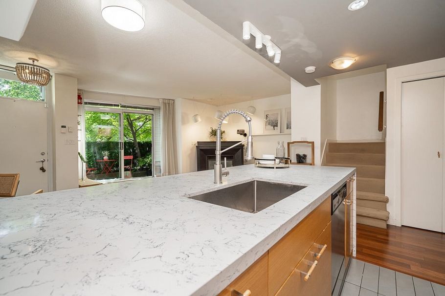 106 980 Cooperage Way Vancouver, BC - 14